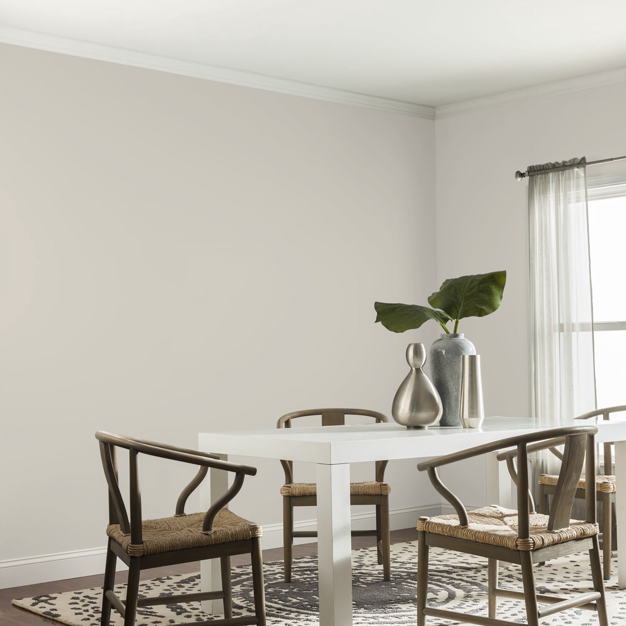 Glidden One Coat Whiskers / Gray Eggshell Interior Paint with Primer, 1 Quart