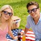 thumbnail image 4 of Gafas de sol patrióticas con diseño de la bandera de EE. UU., estrellas rojas, blancas y azules – Divertidas gafas de sol para fiestas del 4 de julio, Día de la Independencia, celebraciones al ai, 4 of 6