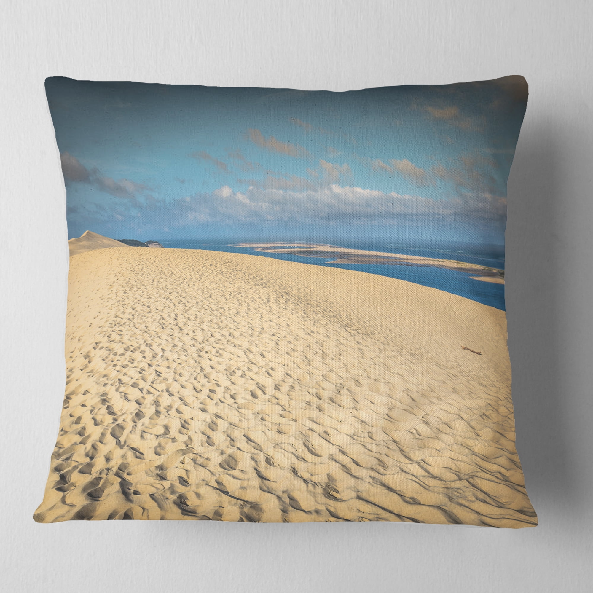 Designart Dune of Pyla - Landscape Photography Throw Pillow - 16x16