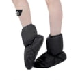 thumbnail image 1 of ZHAOCHENG Zapatos de baile de ballet cálidos, botas cortas acolchadas para mujer, zapatos de algodón, tallas 31 a 33, color negro, 1 of 4