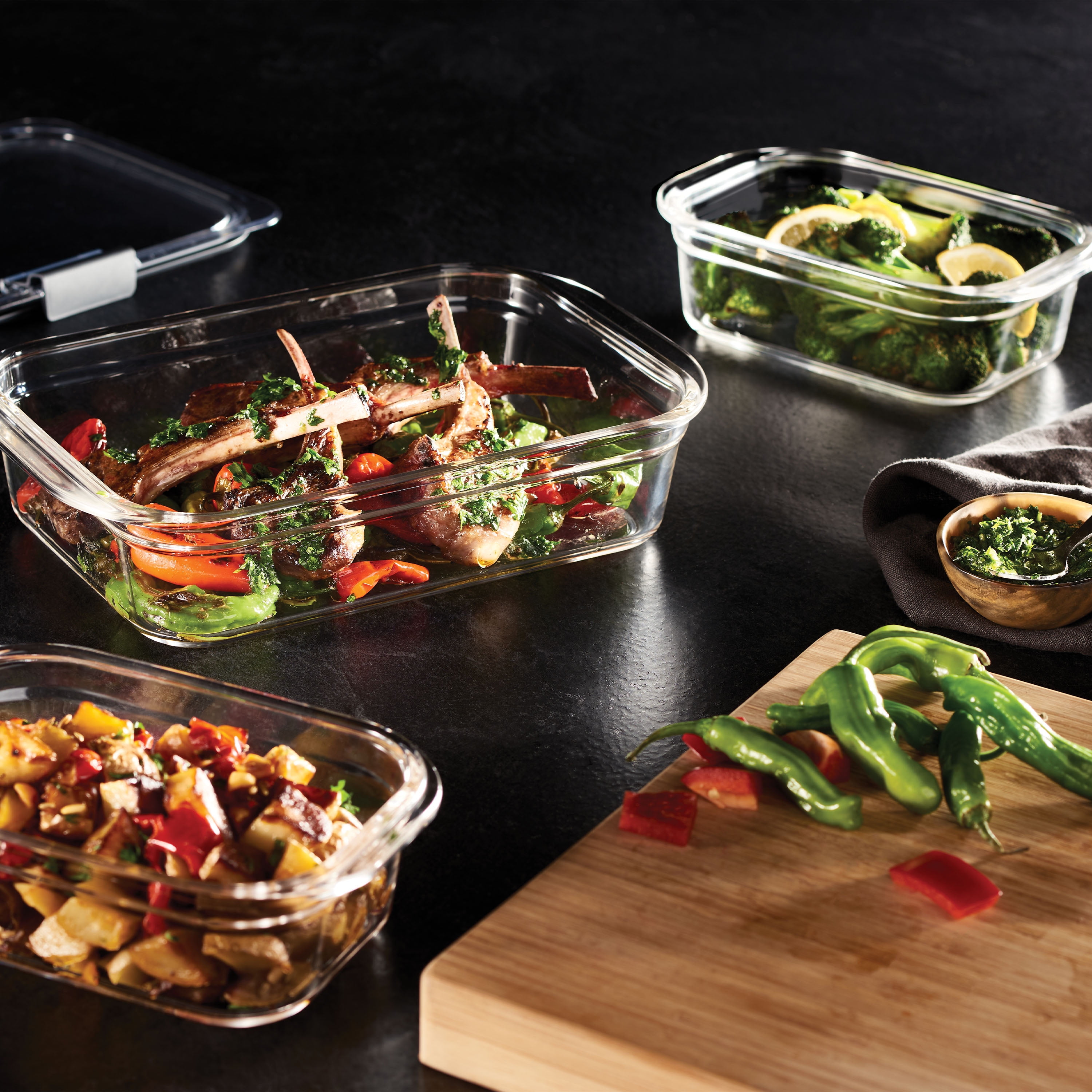 Rubbermaid Brilliance Glass Food Storage Container, 1.1 L (4.7 Cup), 1 Pack