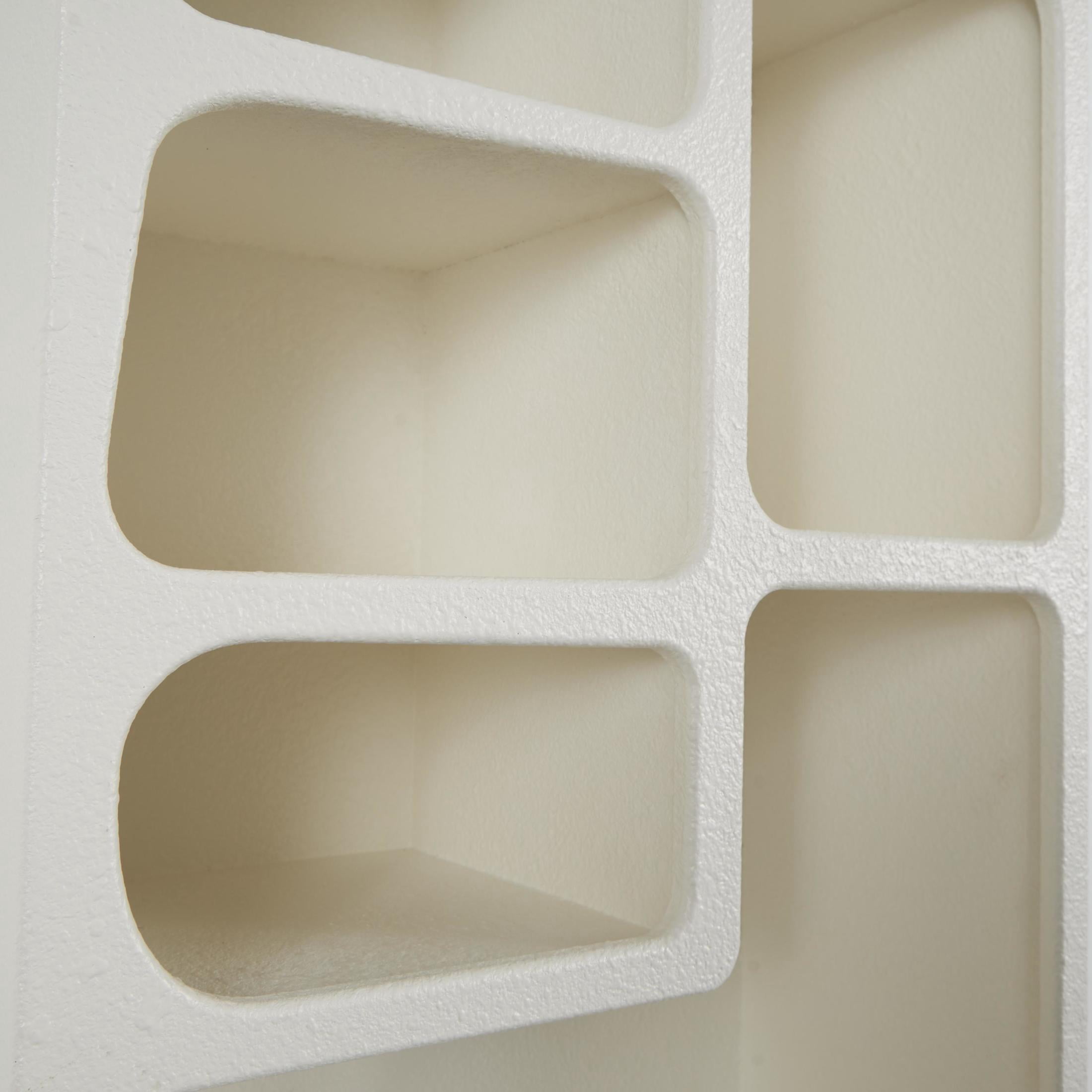 DecMode 16" x 8" 5-Tier Cream Geometric Wall Shelf with Rounded Block Shapes