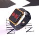 thumbnail image 1 of Reloj electrónico cuadrado con LED galvanizado para estudiantes de primaria y secundaria, reloj con gafas de sol para parejas de adultos, 1 of 6