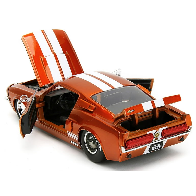 Big Time Muscle 1:24 1967 Shelby GT-500 Die-Cast Car, Toys
