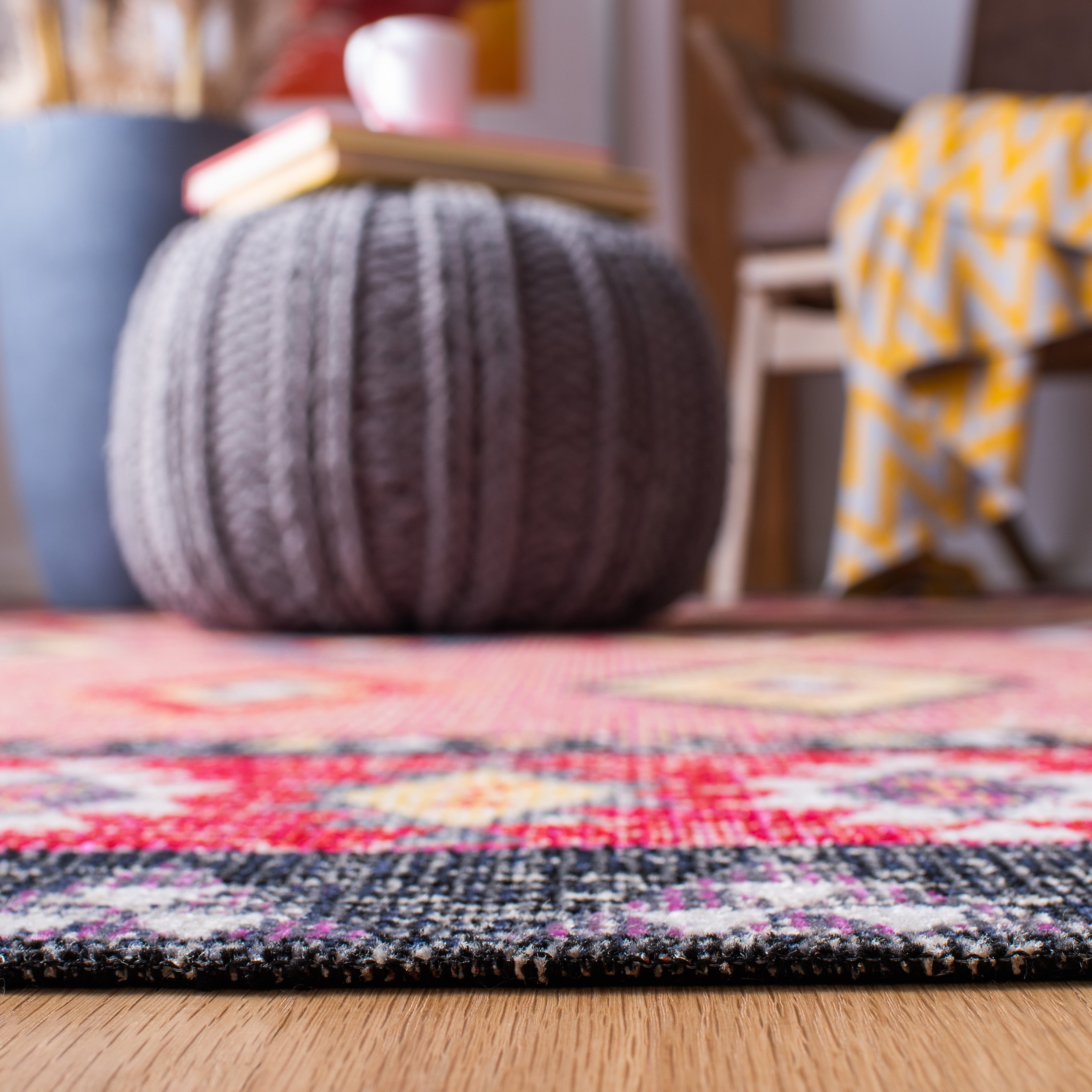 SAFAVIEH Montage Andreas Geometric Indoor/Outdoor Area Rug, Pink/Black, 6'7" x 6'7" Square