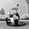 thumbnail image 4 of Nuevo y original juguete de decoración de escritorio hecho a mano de la serie 90.° aniversario del pato Donald, regalo de cumpleaños para amigos, 4 of 5