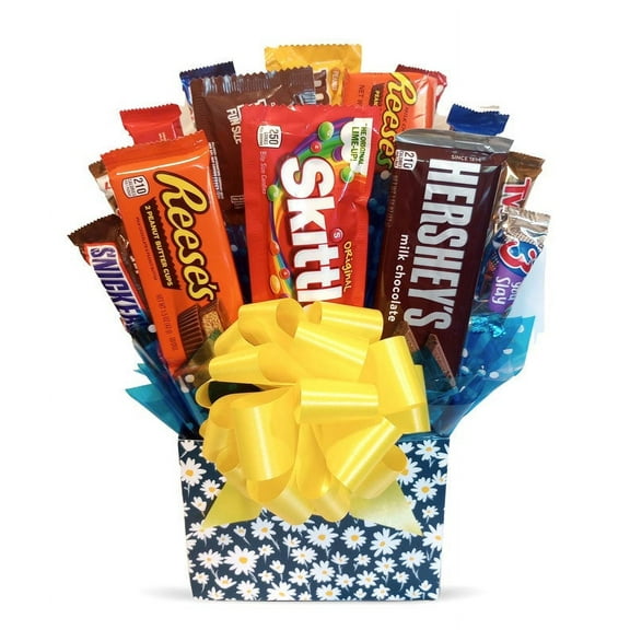 From You Flowers - Darling Daisy Candy Bouquet for Birthday, Anniversary, Get Well, Congratulations, Thank You, All Occasions