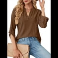 thumbnail image 3 of Blusas Elegantes e Informales para Mujer, Camisetas de 3/4 con Cuello en V y Mangas Enrollables. Color Café L, 3 of 10