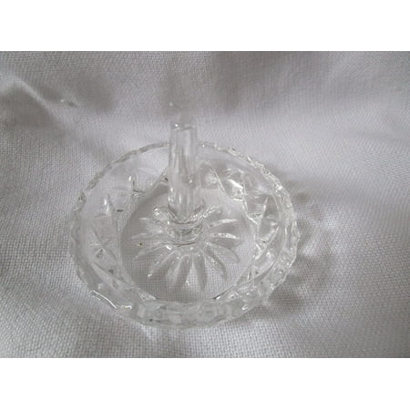 CRYSTAL RING HOLDER - 3" ROUND CRYSTAL RING HOLDER - Ring Holder