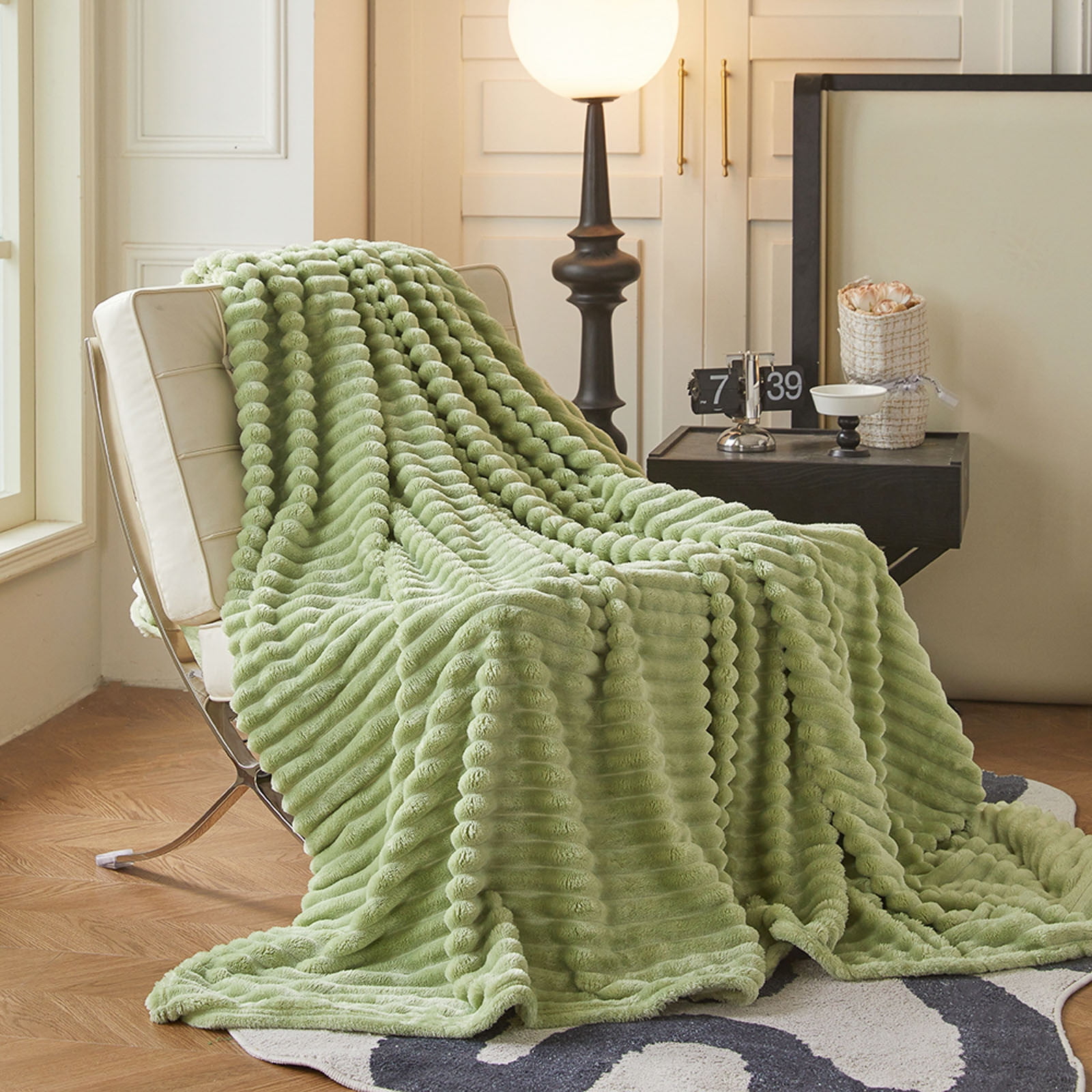Wool Blanket for All Season Homes Lightweight Soft Throw for Sofa Bed Travel Comfort, 100 cm×70 cm, Light Green