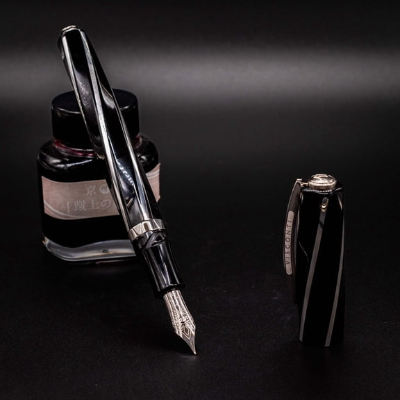 Visconti Divina Elegance Fountain Pen - Black