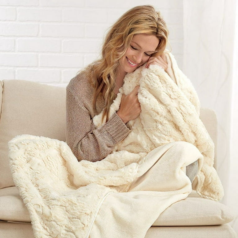 Brookstone Nap Deluxe Swirl Throw