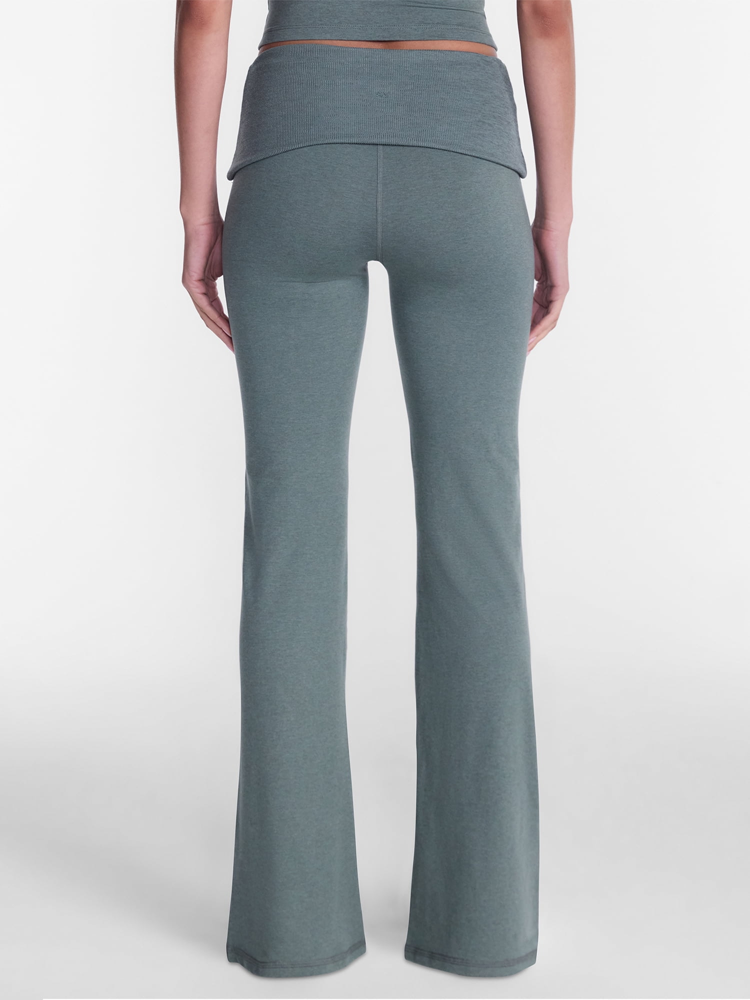 Athletic Works Women's ButterCore Flare Leggings with Fold Over Waist, 31" Inseam, Sizes XS-XXL