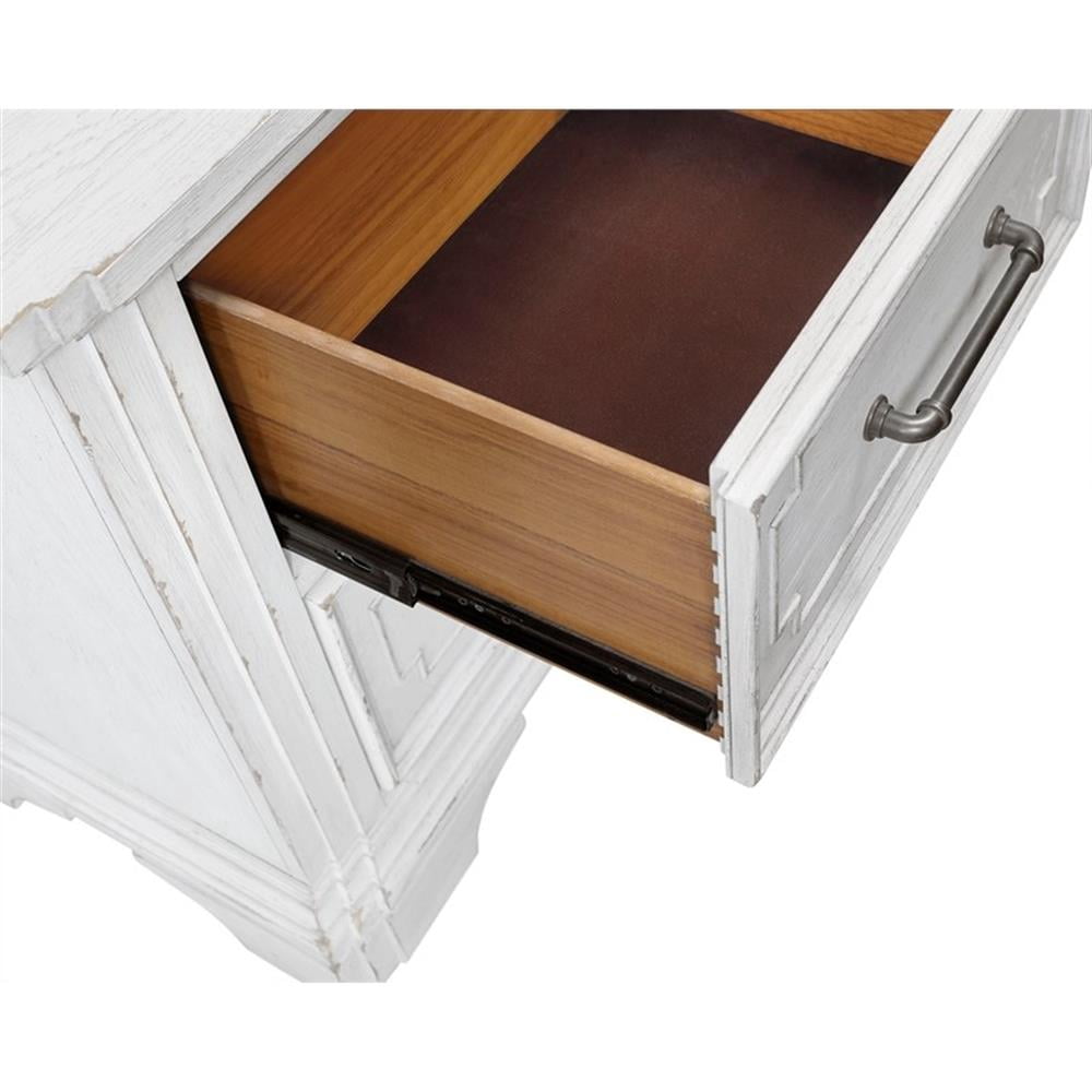 Clara Nightstand