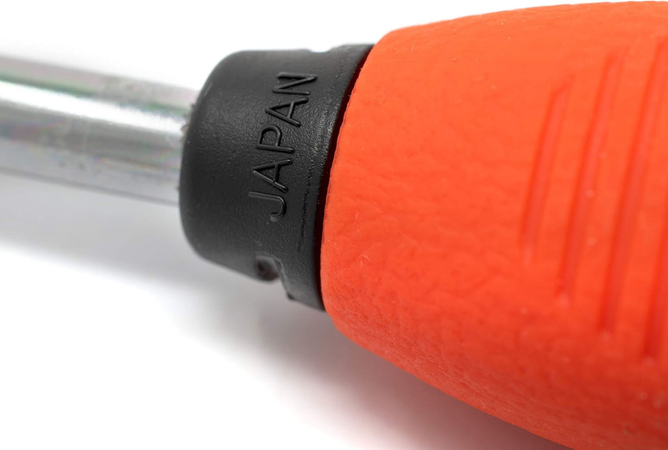 JIS (Japanese Industrial Standard) Screwdriver 2-Piece Set JIS No. #2 Regular #2 Stubby Cross Point Soft Grip Rubber Handle Made in Japan Regular Screwdriver Is Full Tang Solid Shaft 0159-100/102