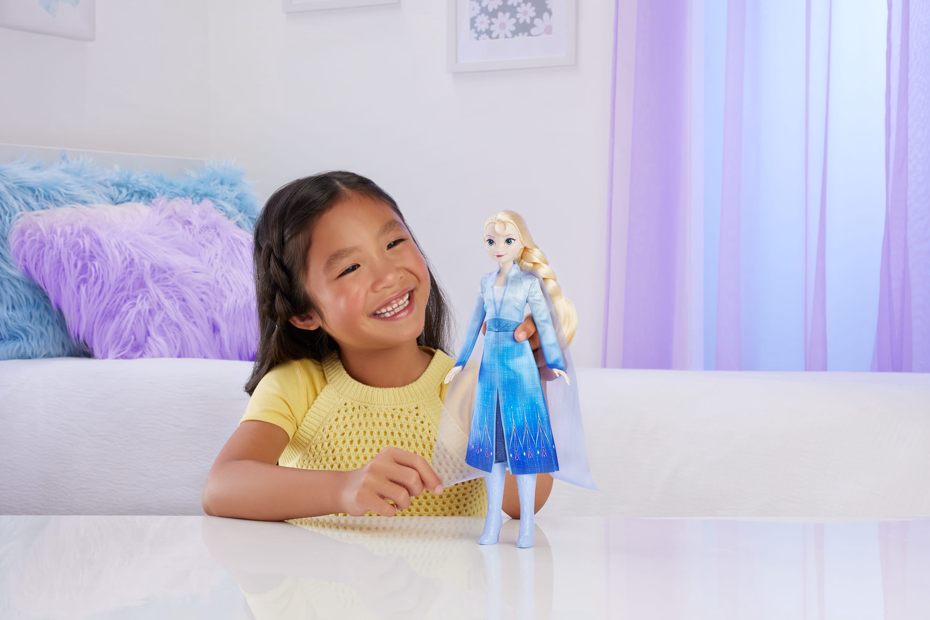 Disney Frozen Enchanted Stories Elsa Fashion Doll with Dress & Accessories [Walmart Exclusive]