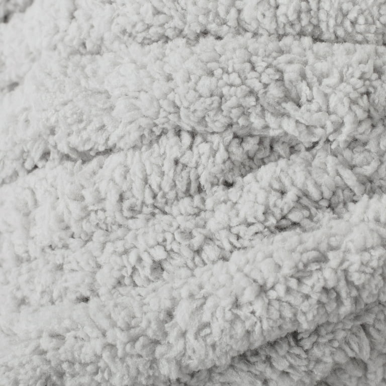 Mainstays Bulky 100% Polyester Gray Yarn 31.7 Yd