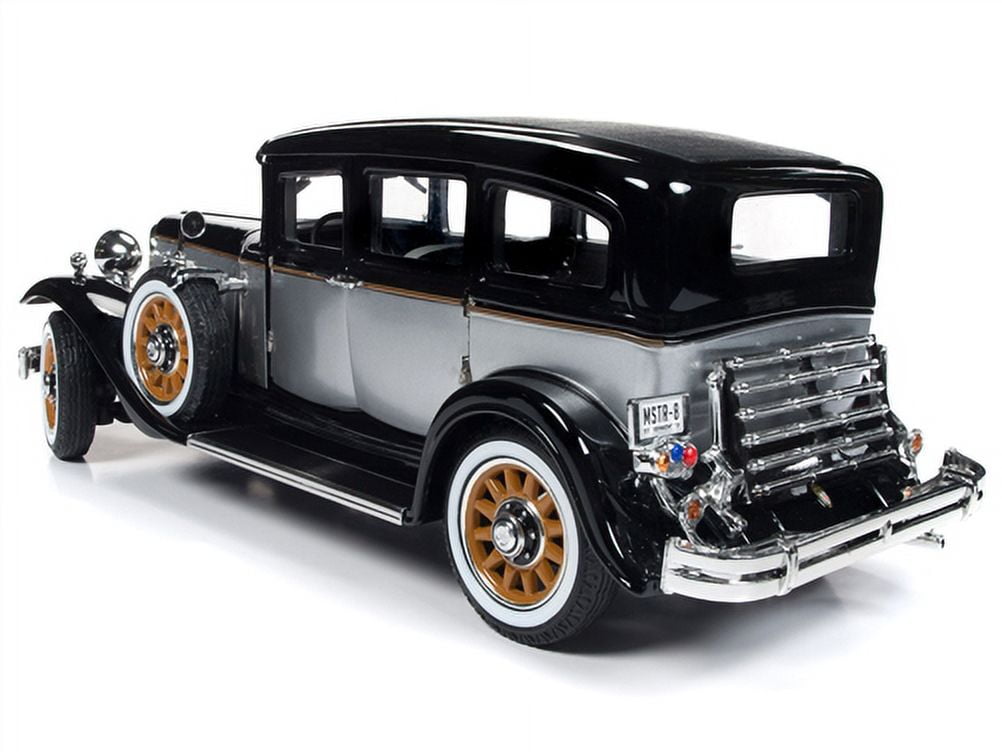 1931 Peerless Master 8 Sedan Black and Silver Limited