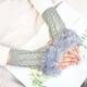 thumbnail image 1 of Guantes cálidos sin dedos Macarena Gris, 1 of 7