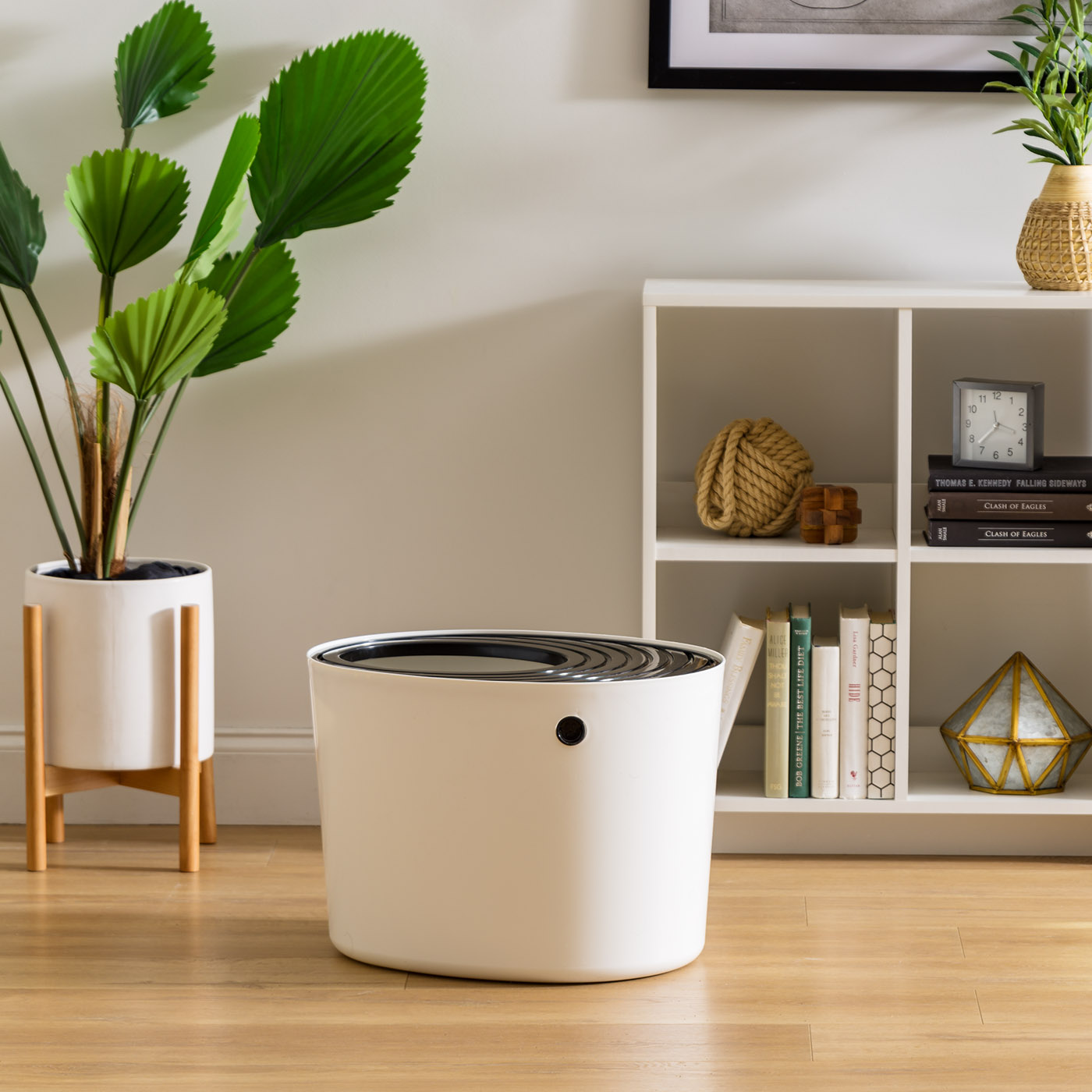 IRIS USA Top Entry Cat Litter Box, Round Enclosed, White/Black photo 3