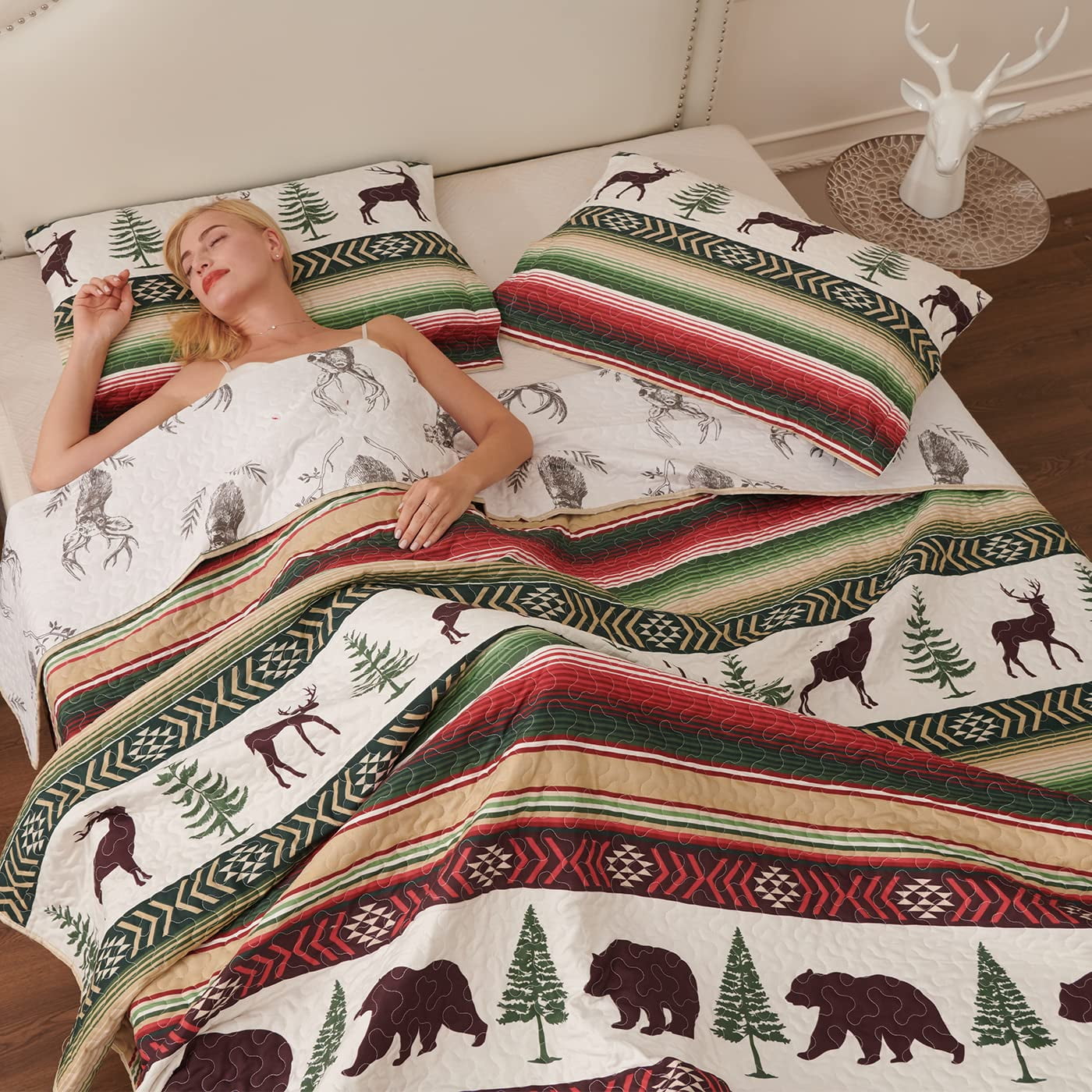Beartech Quilt Set Queen Size Moose Bear Red Green Stripe Quilt Lightweight Reversible Microfiber Bedspread Coverlet Bedding Set
