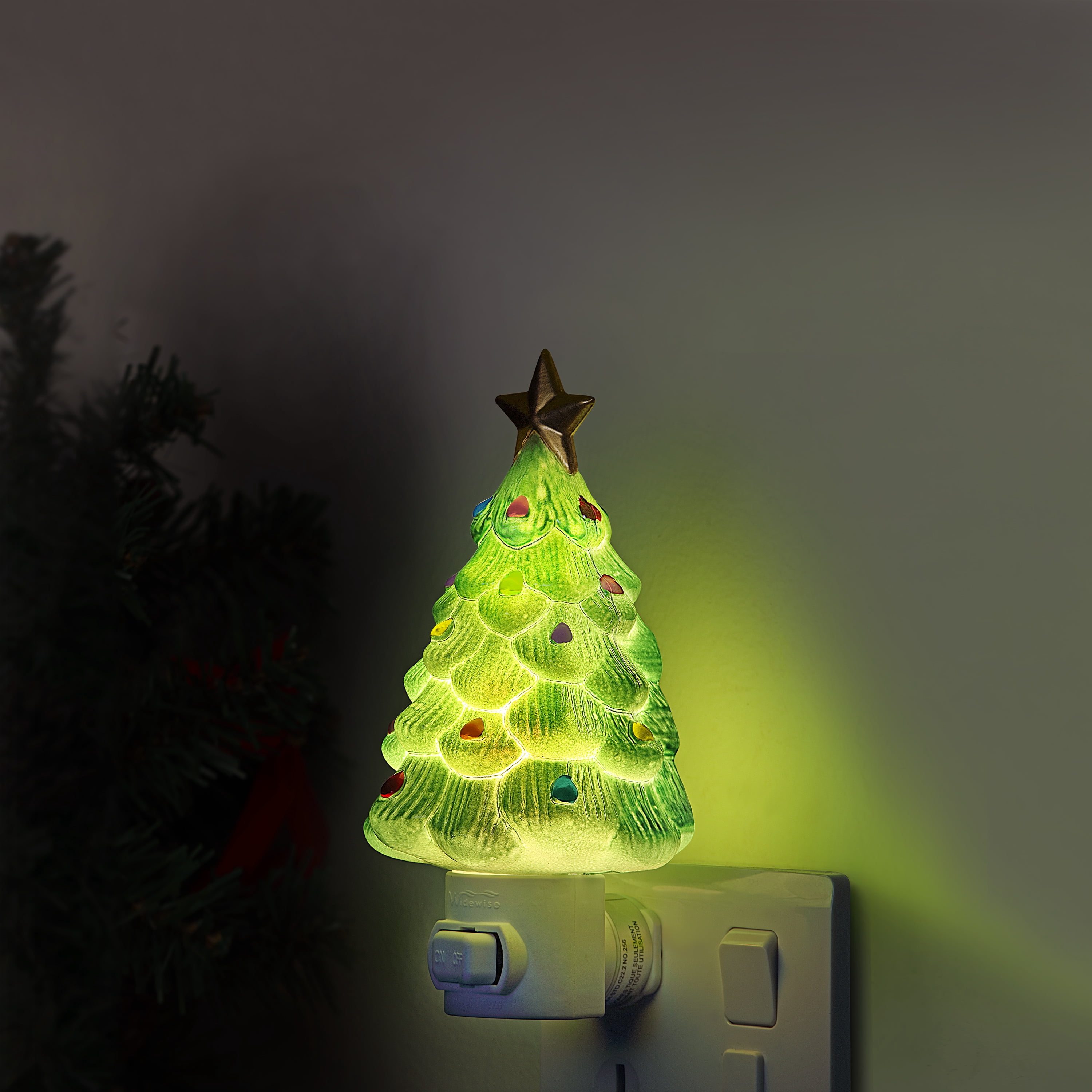 Mr. Christmas Decorative Green Christmas Tree Nightlight, Warm White