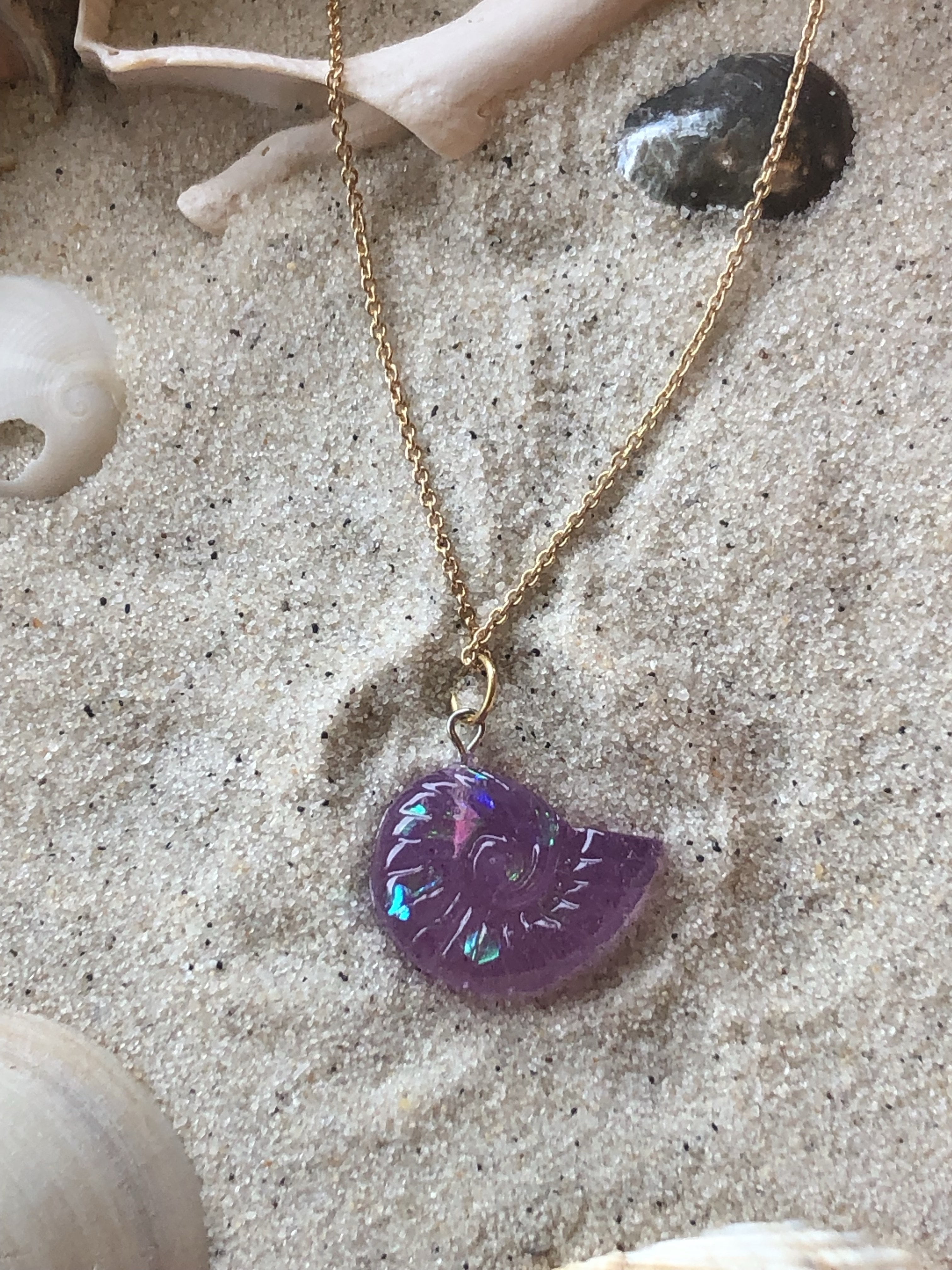 Love's Surf Gems Seashell Necklace Ursula Shellbeach jewelry summer