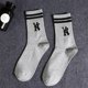 thumbnail image 1 of Calcetines para hombre y mujer con medias Medias de tendencia china Calcetines de bola azul arcoíris a rayas de NY, 1 of 5