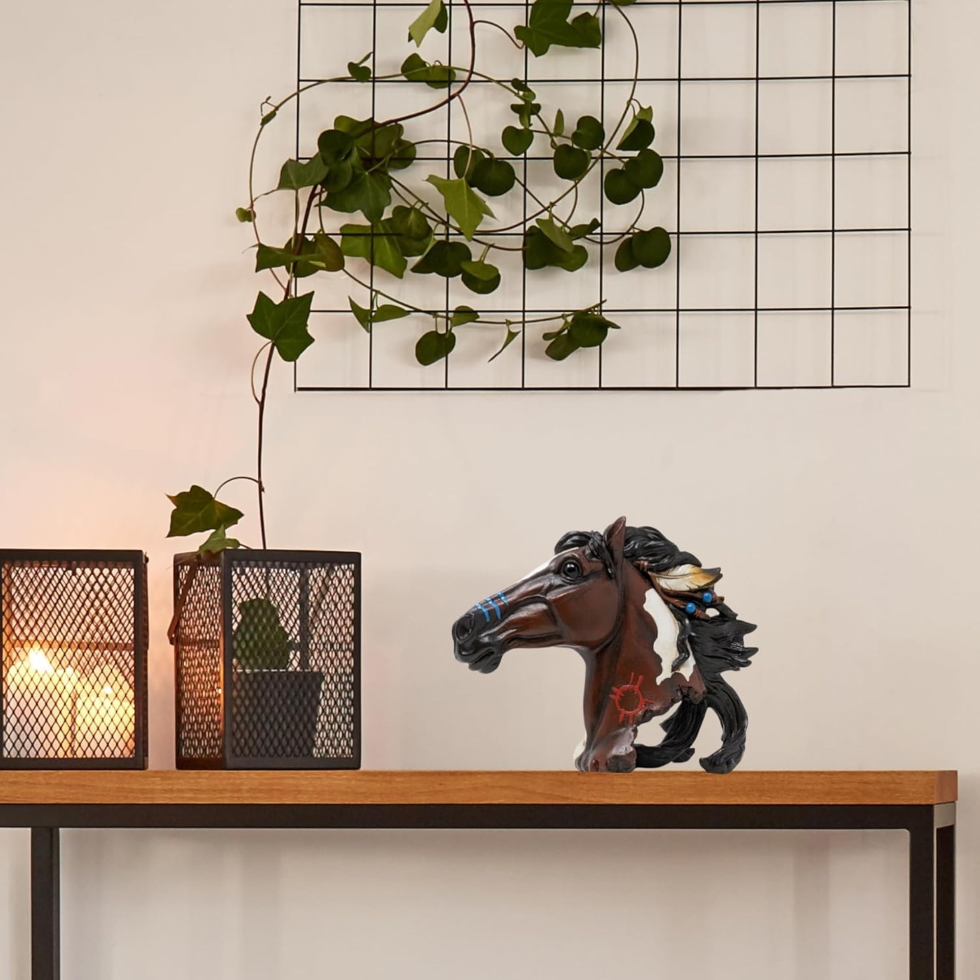 Horse Head Statue with Feathers – Rustic Western Bust Decor for Shelf or Desk – Cowboy & -Inspired Resin Figurine – Boho Equestrian Accent for Home or Office