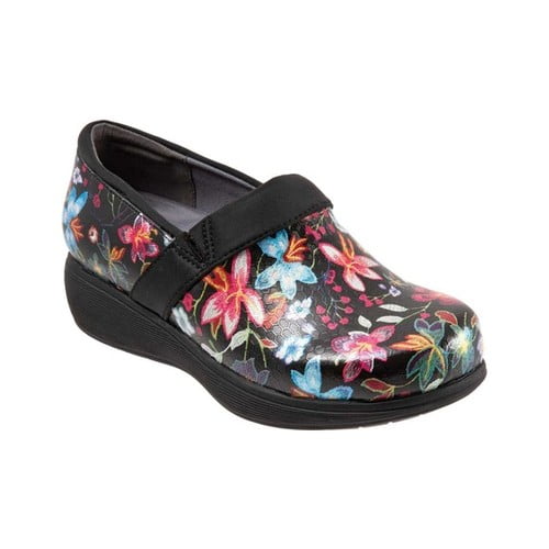 softwalk shoes near me