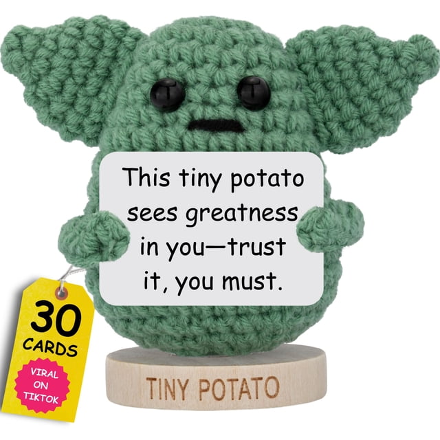 Muñeca de ganchillo que te regaló algo, Baby Yoda, con 30 afirmaciones