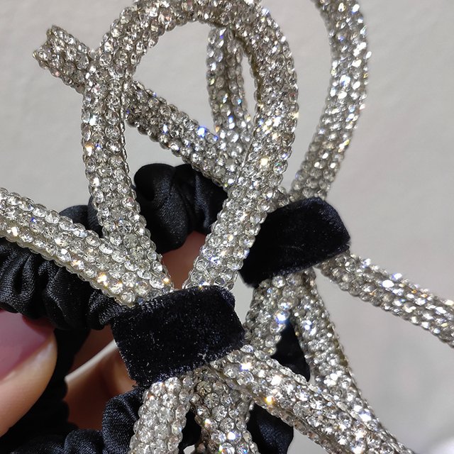 Dongdaemund de Corea del Sur, anillo para el cabello con lazo tachonado de diamantes, cuerda para la cabeza ins, banda de goma para el cabello con lazo dulce salvaje de moda para mujeres (2 piezas) ZefeiWu 8390605301315