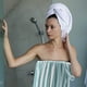 thumbnail image 5 of Toalla de Baño de Terciopelo para Adultos | Toalla de Forro Polar Extragruesa y Súper Absorbente para Secar El Cabello y El Cuerpo | Tejido Suave y Delicado con Un Elegante Estampado de Rayas | Perfe, 5 of 5