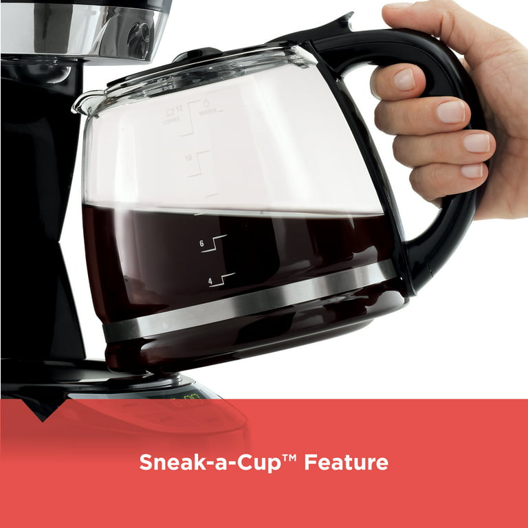 Black & Decker 12-Cup Programmable Coffeemaker CM1060B