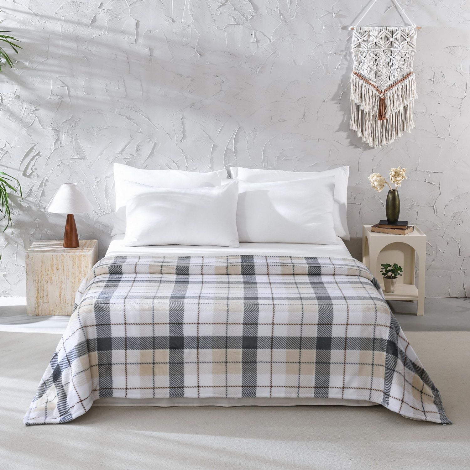 Mainstays Plush Blanket, Size: Twin - King