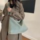 thumbnail image 5 of Bolso Satchel Hobo Casual Bandolera para Mujer Leopardo/Denim Azul, 5 of 9