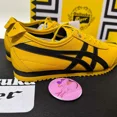 thumbnail image 3 of Onitsuka Tiger MEXICO 66 SD Sneaker Unisex 1183A872.752 YELLOW/BLACK, 3 of 6