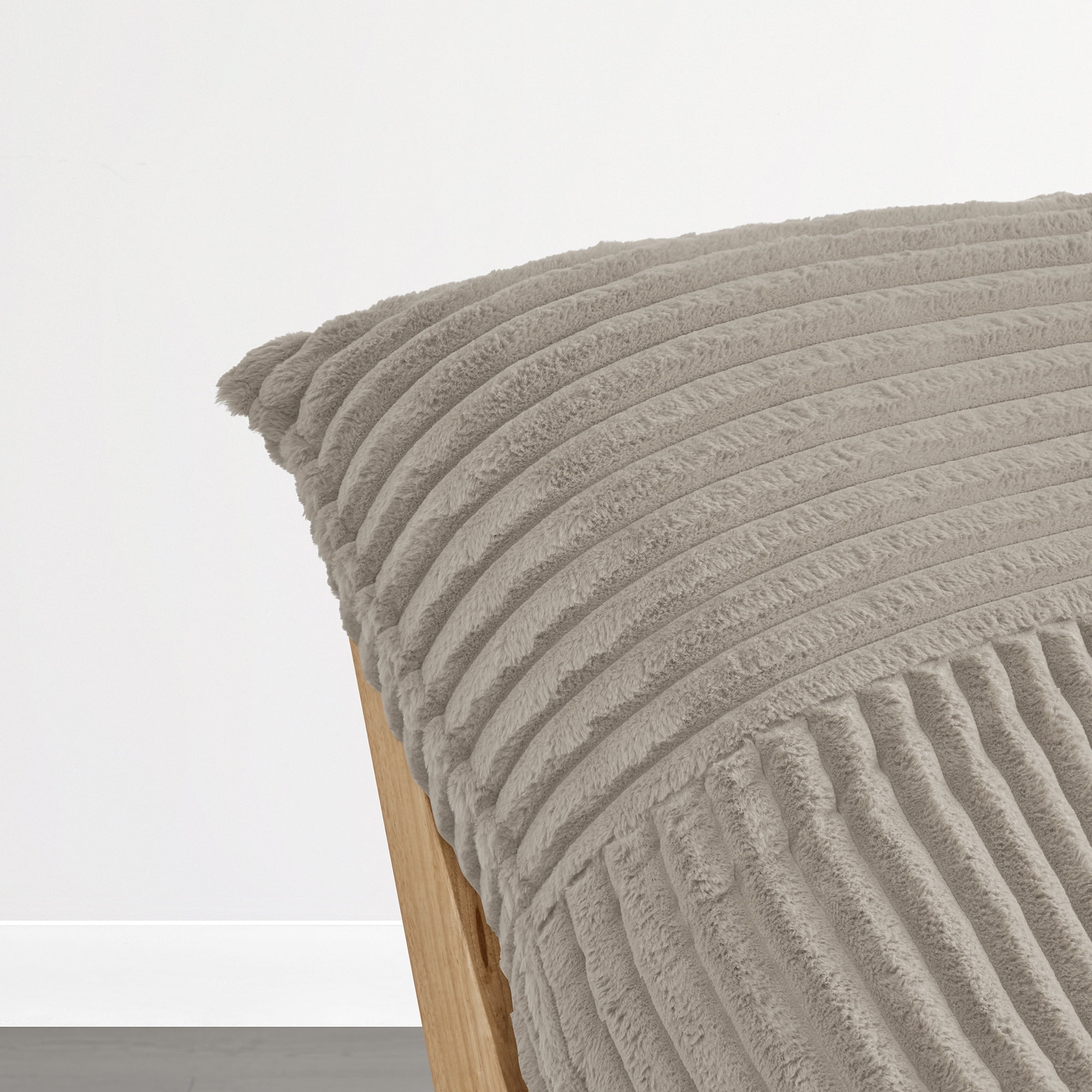 Spruce & Spring Oversized Cloud Accent Chair, Upholstered Lounge Chair with Deep Seat and Plush Cushions, Grey Faux Fur