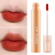 thumbnail image 5 of Brillo labial mate suave, de tono naranja intenso y café, alta saturación y comodidad para uso diario, 5 of 8