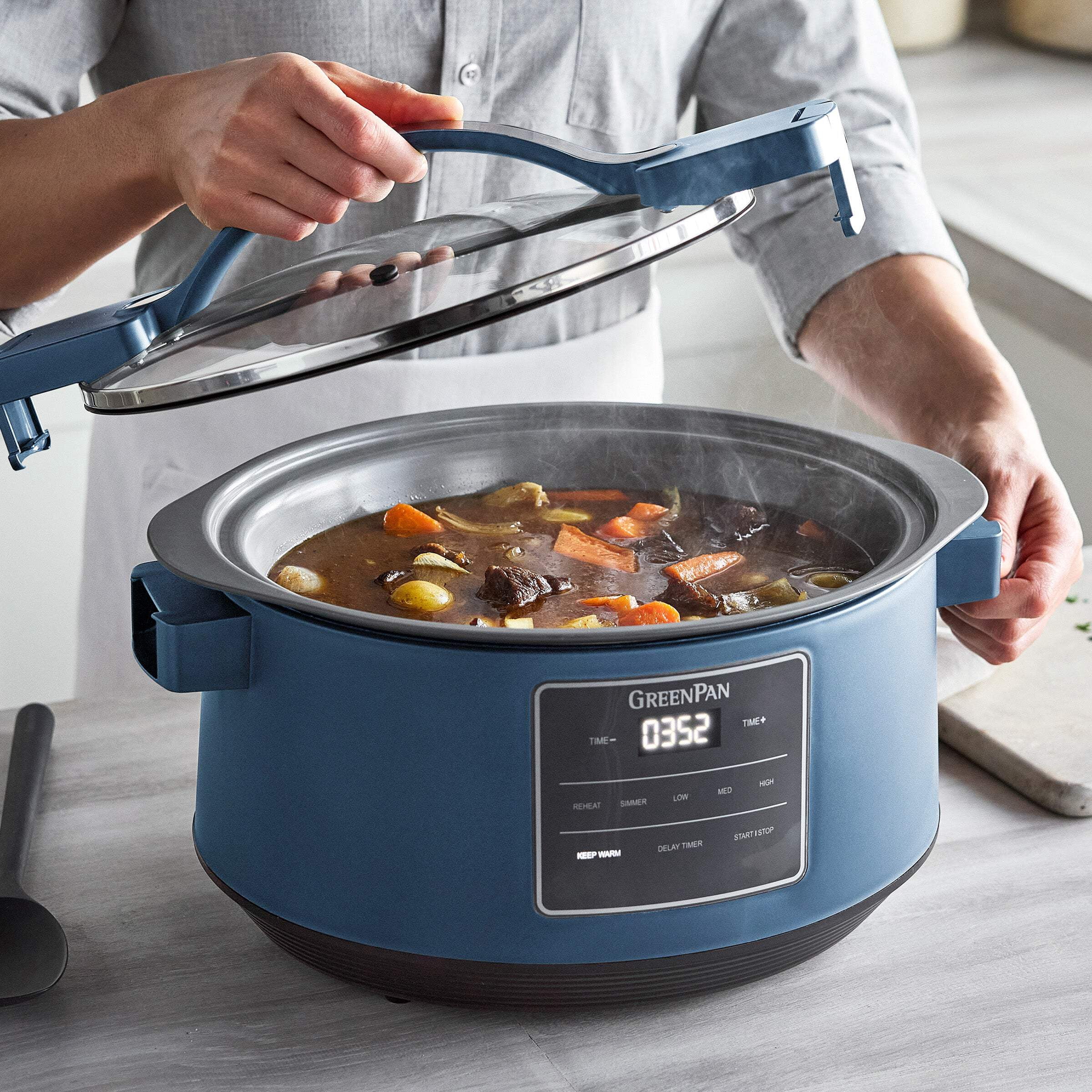 GreenPan 8 Quart Family Size Locking Lid Slow Cooker, Oxford Blue