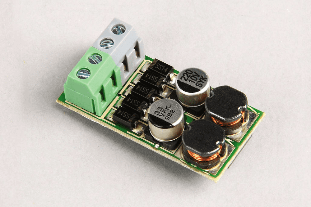 Voltage Regulator 5V