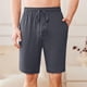 thumbnail image 4 of Pantalones Cortos de Cintura Elástica para Hombre Color Sólido Casual Beach Shorts de Verano con Botón, Algodón de Poliéster, 4 of 6