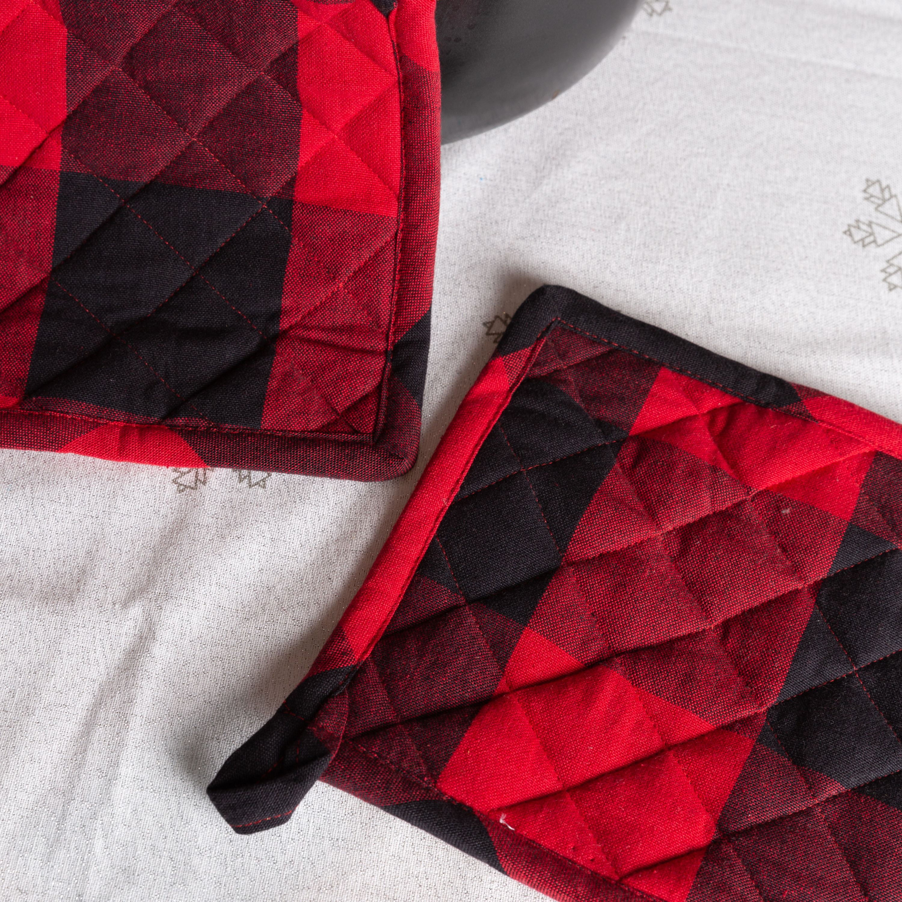 Fabstyles Buffalo Check 2 Piece Pot Holder Set, 100% Cotton, 8" X 8"