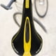 thumbnail image 3 of Sillín de bicicleta Asiento de bicicleta de montaña Asiento de bicicleta de carretera profesional MTB Confort Ciclismo Asiento Cojín (Negro Amarillo）, 3 of 5