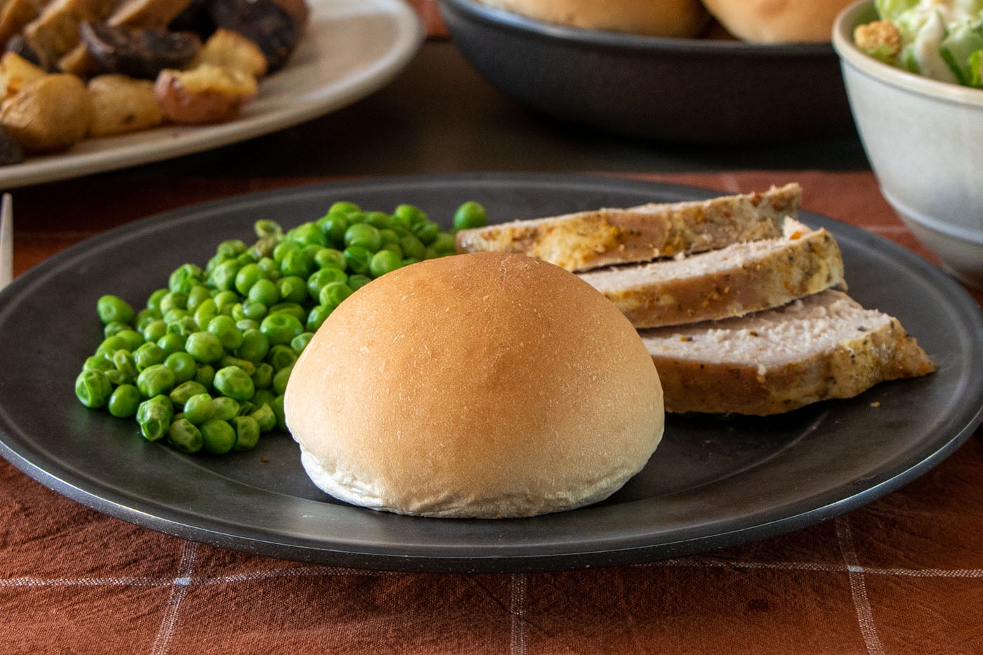 Rhodes Bake-N-Serv Frozen White Texas Rolls 48 oz Bag, 24 Large Dinner Rolls