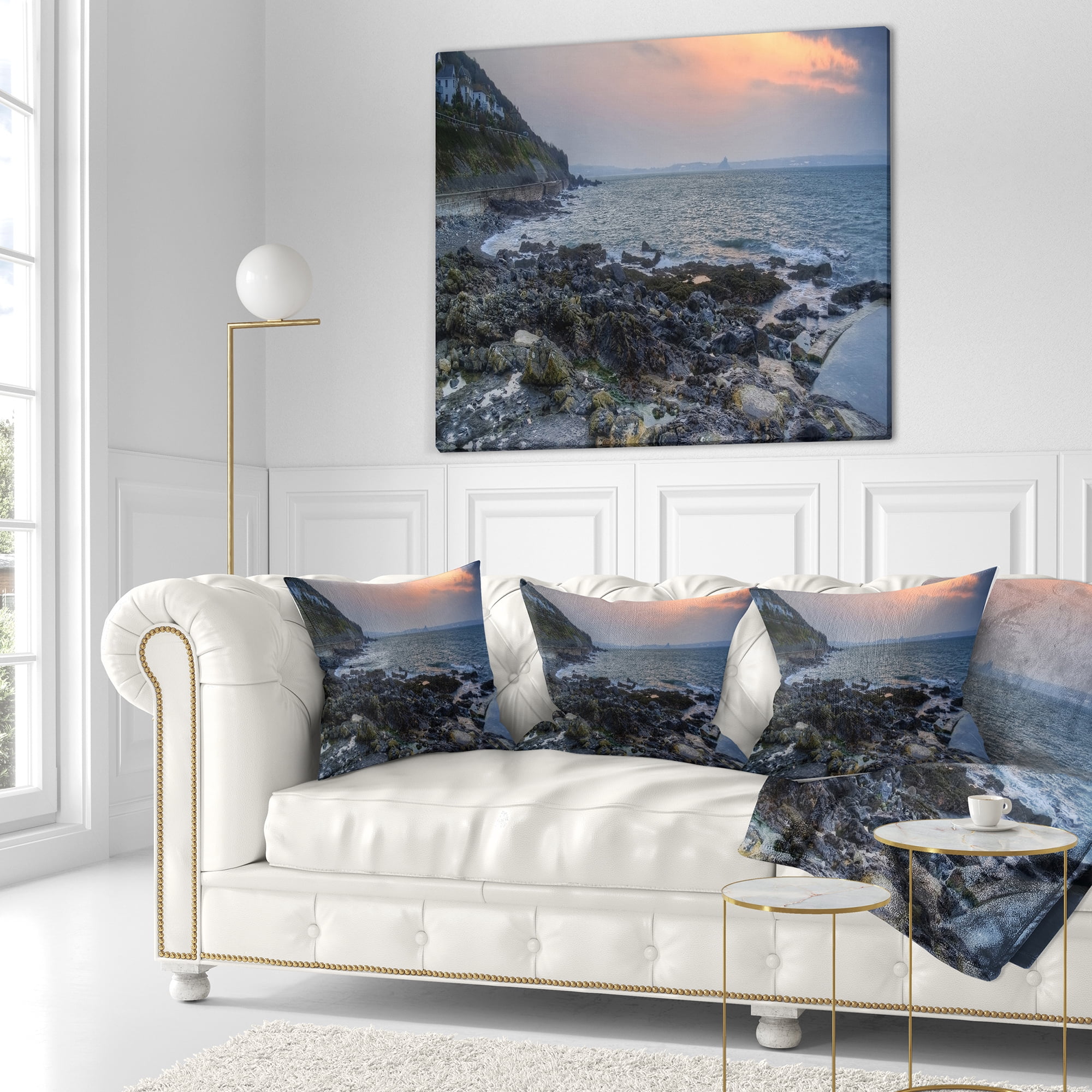 Designart Dark Rocky Seashore Sunrise - Seashore Throw Pillow - 18x18