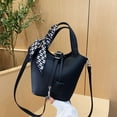 thumbnail image 2 of Bolso de diseño de nicho de alta gama para mujer 2025, nuevos bolsos populares, bolso de cubo portátil de moda y versátil., 2 of 4
