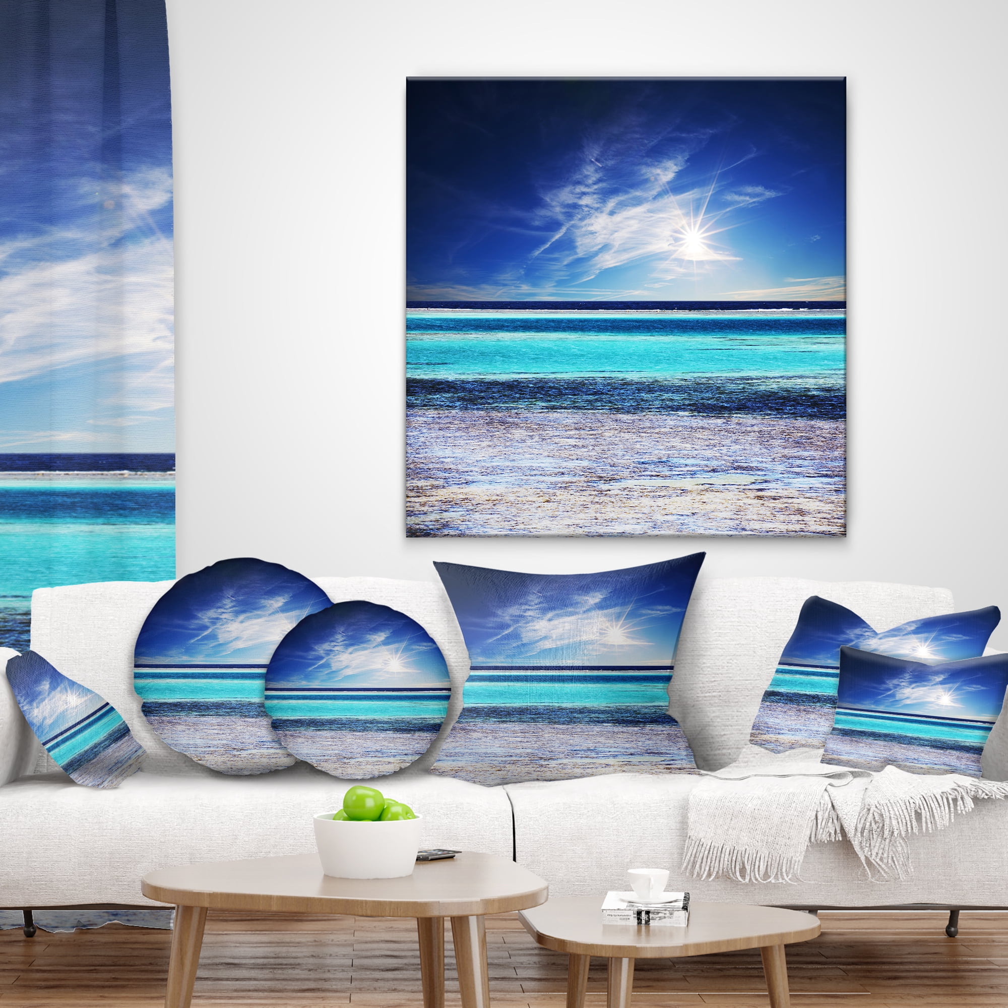 Designart Crystal Clear Sea under Sunlight - Seashore Throw Pillow - 16x16