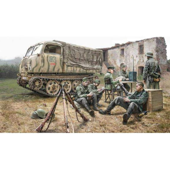 Steyr RSO/01 W/Germ. Soldiers   Access