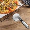 thumbnail image 4 of Cortadora de pizza de alta resistencia, hoja afilada de acero inoxidable con mango antideslizante, cortadora multiusos fácil de limpiar para uso intensivo (garantía de por vida), 4 of 5